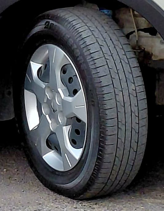 Mahindra XUV300 - Image 5